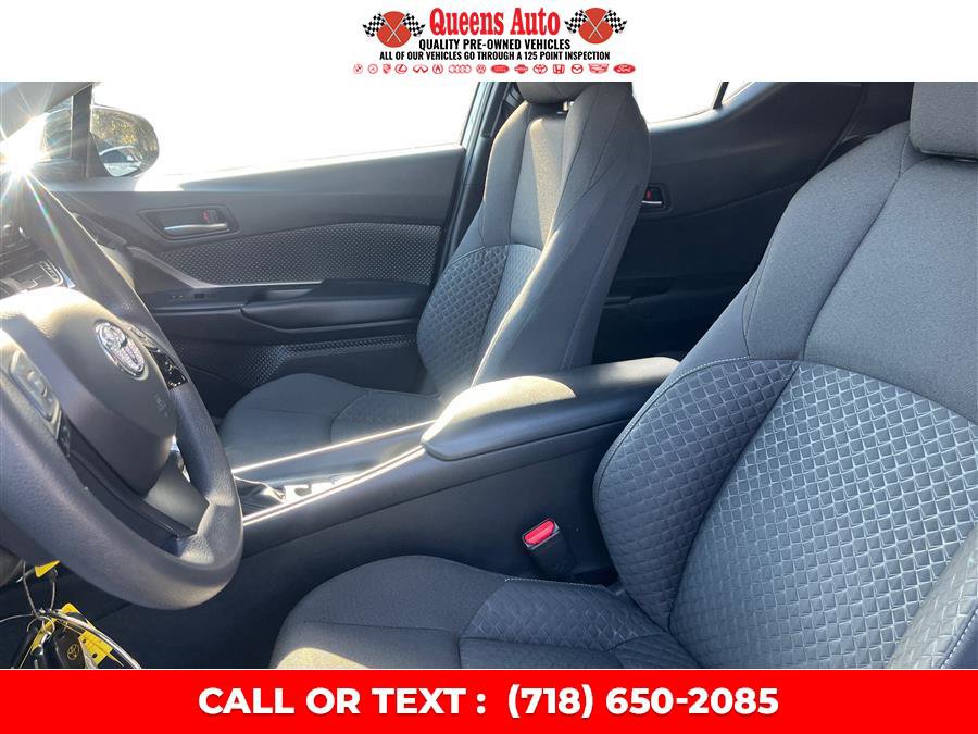Used 2021 Toyota C-HR LE FWD image 10