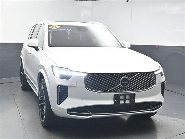 Used 2025 Volvo XC90 B5 Plus w/ Protection Package Premier image 2