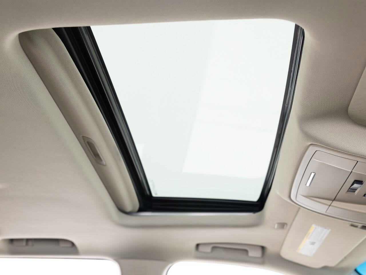 Used 2017 Chevrolet Tahoe Premier image 37