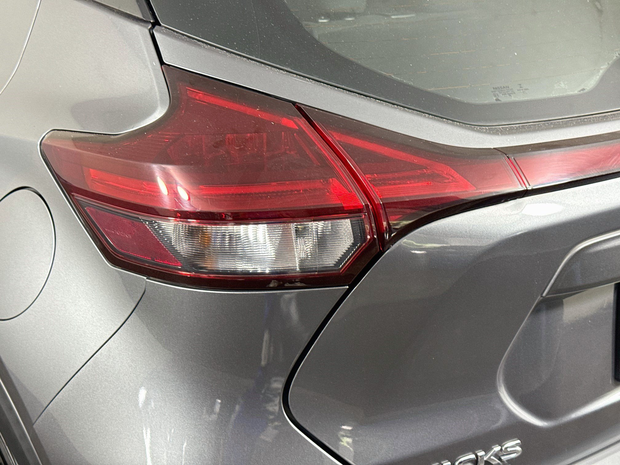 Used 2021 Nissan Kicks S FWD image 36