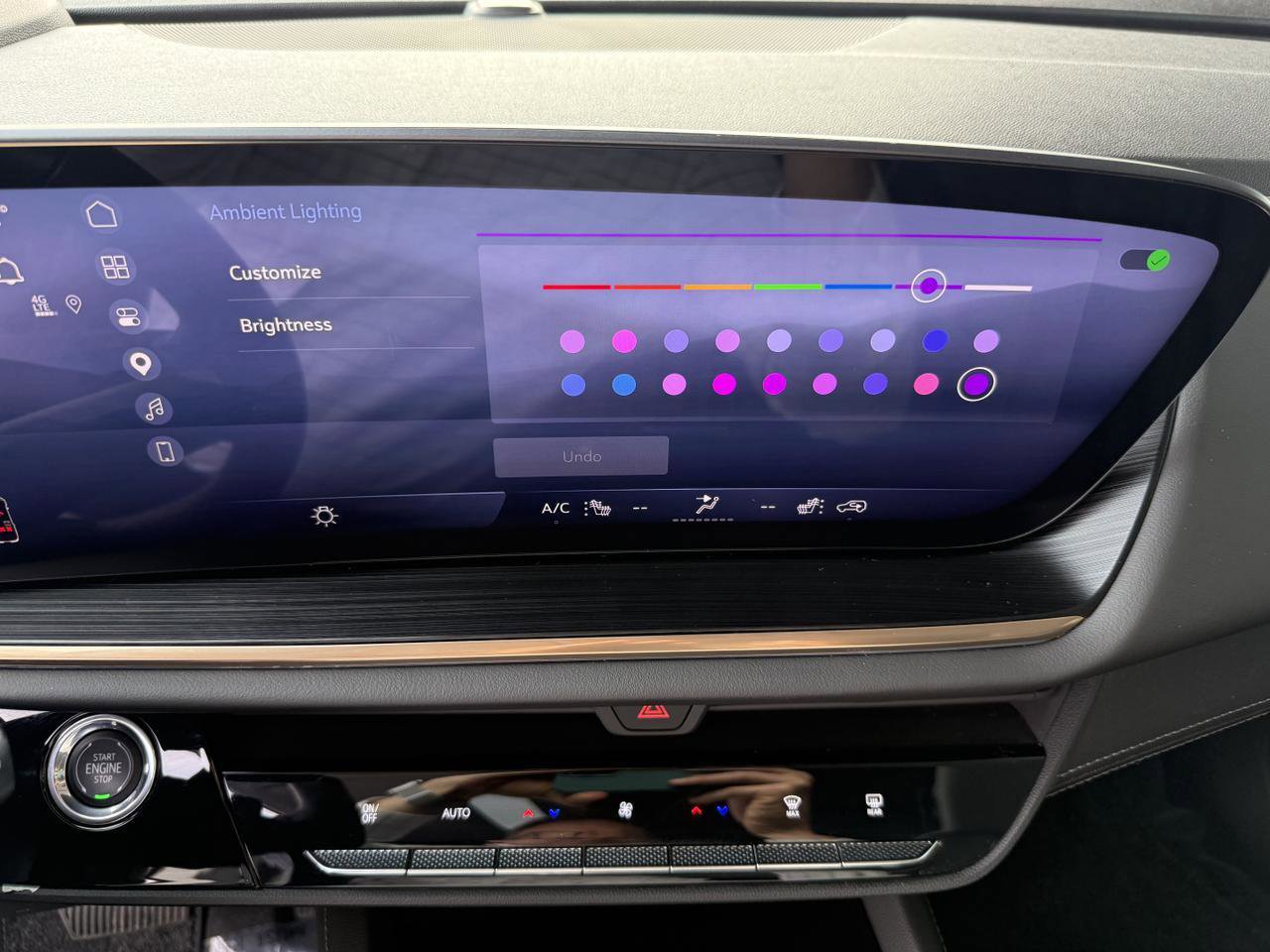 Used 2024 Buick Envision Avenir AWD/4WD image 22