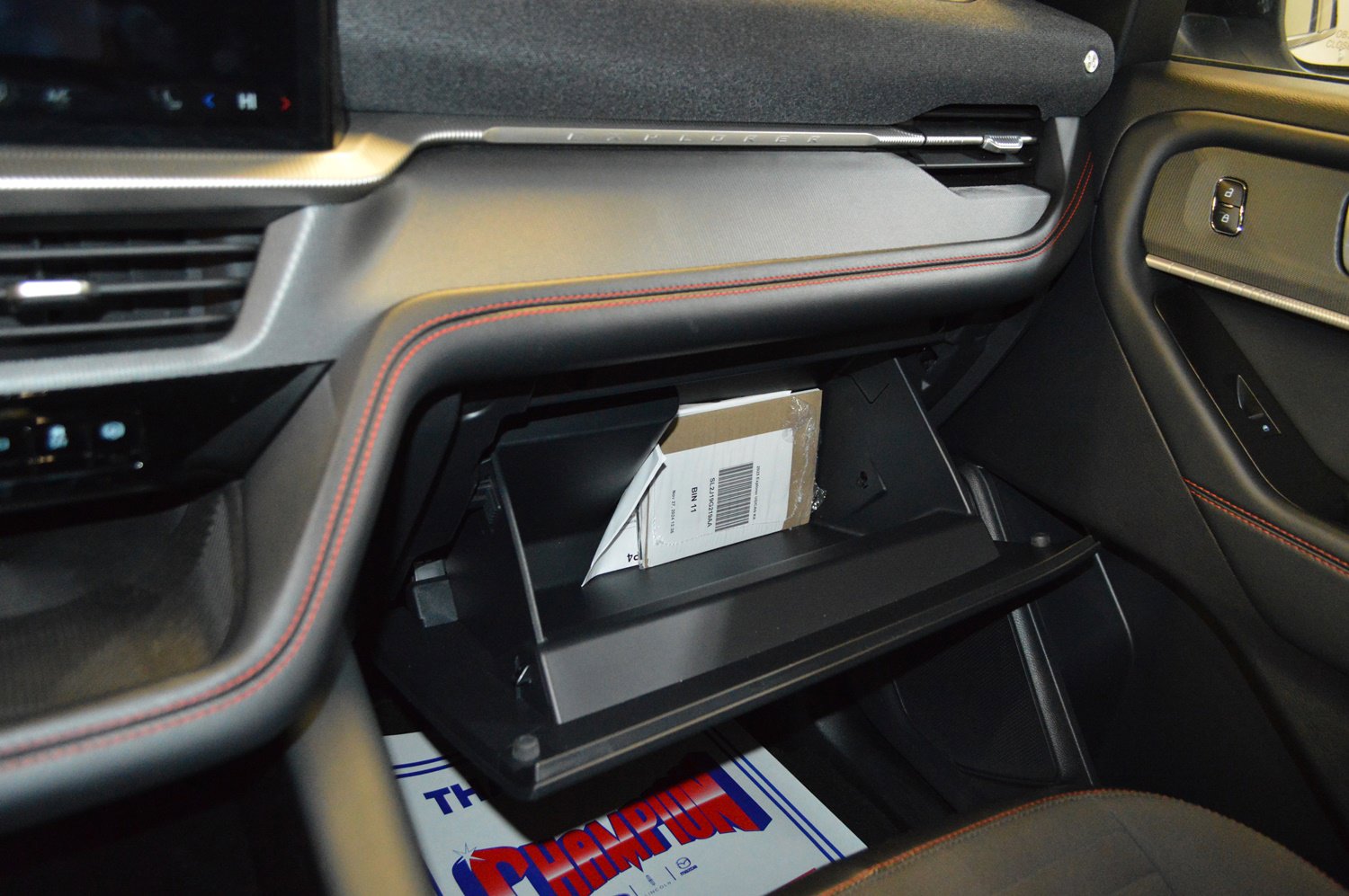 Certified 2025 Ford Explorer ST-Line image 22