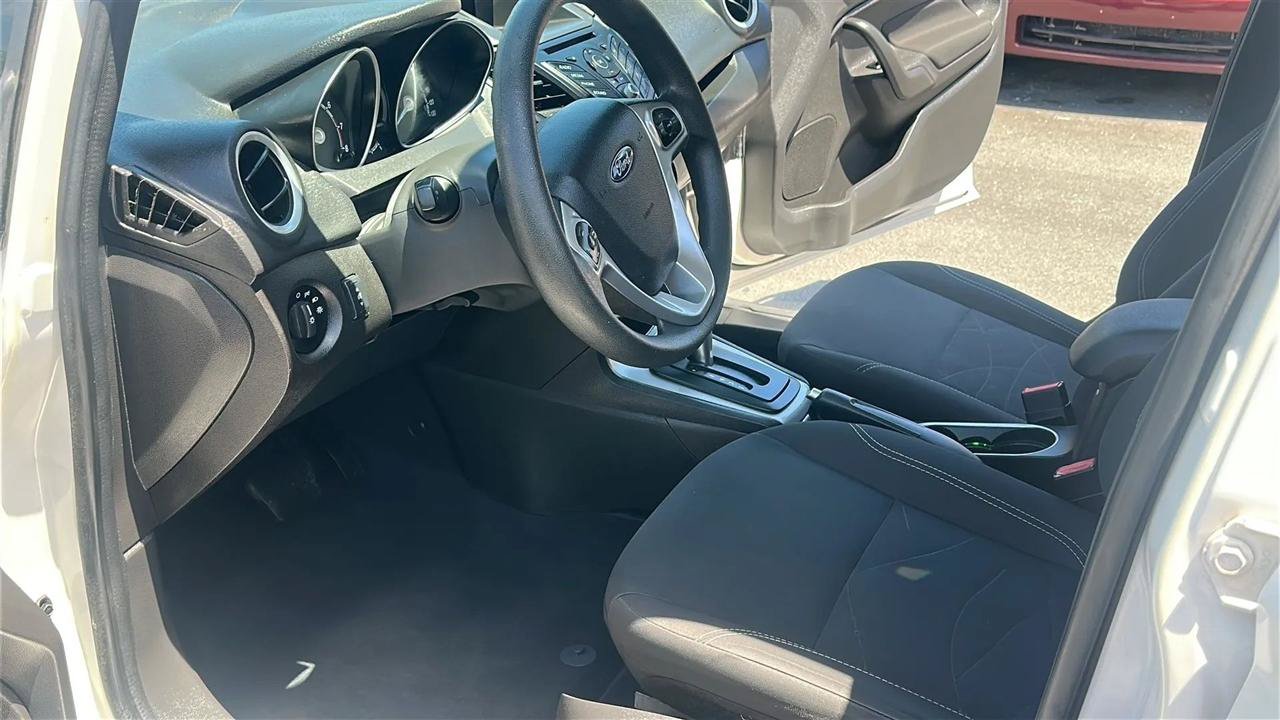 Used 2017 Ford Fiesta SE FWD image 19