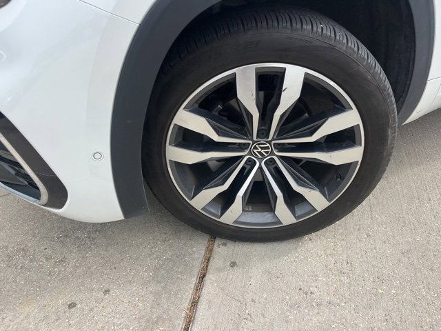 Used 2023 Volkswagen Atlas SEL Premium image 38