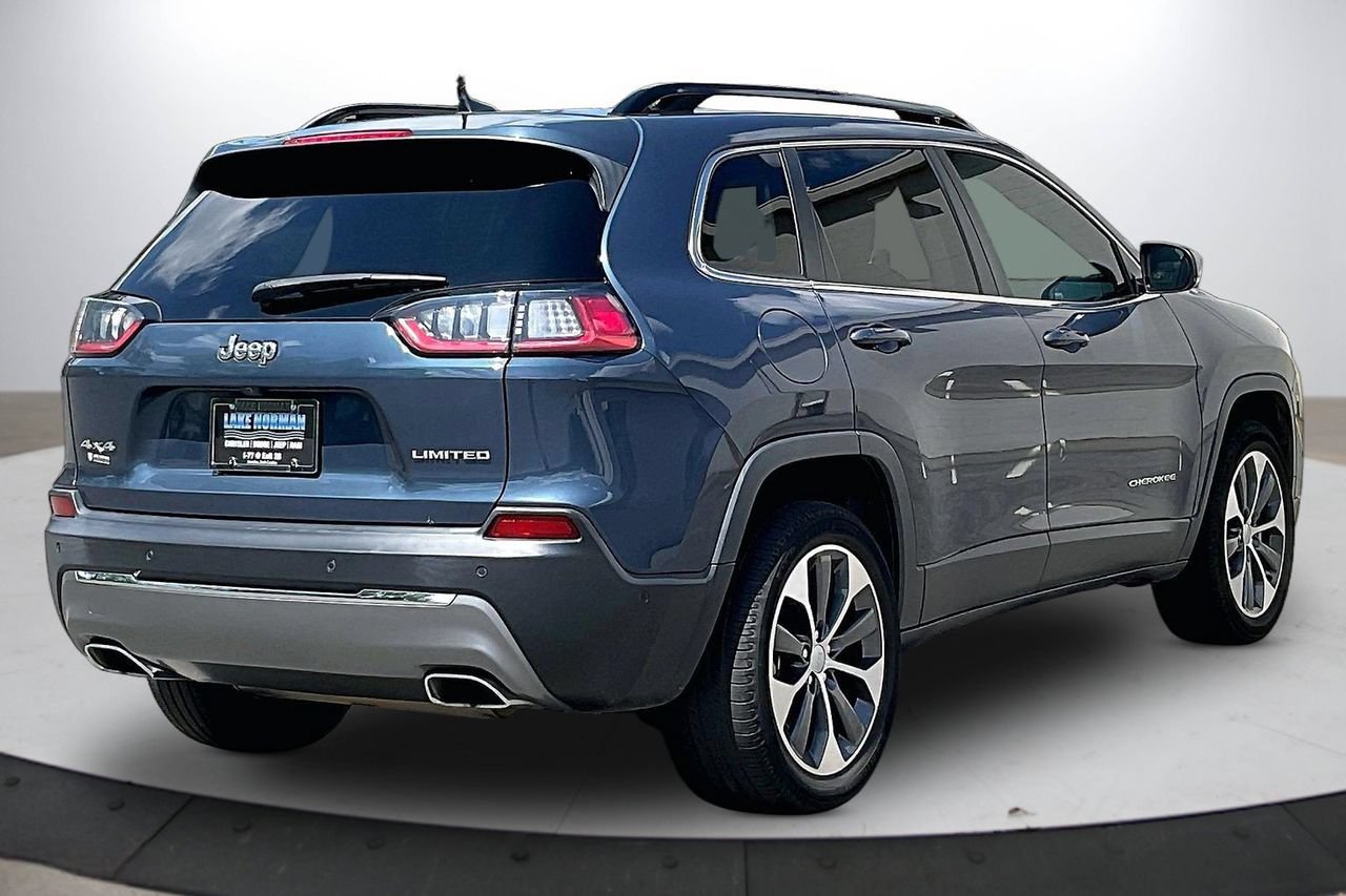 Certified 2022 Jeep Cherokee Limited w/ Elite Package AWD/4WD image 8