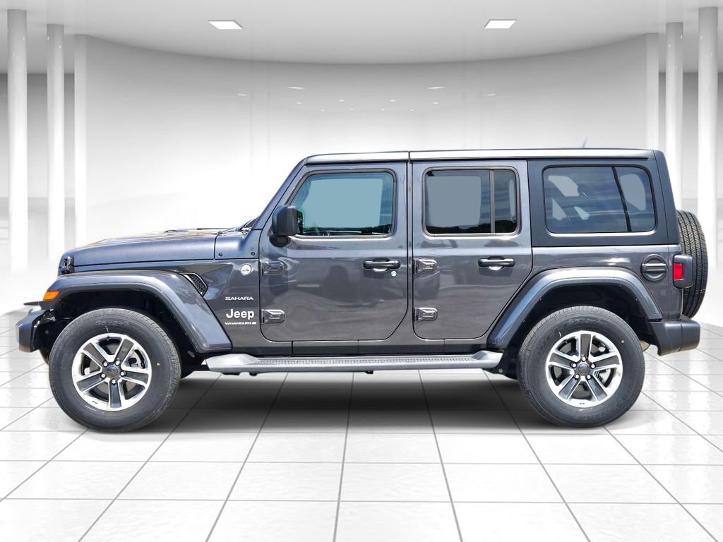 Used 2023 Jeep Wrangler Unlimited Sahara w/ Cold Weather Group AWD/4WD image 6