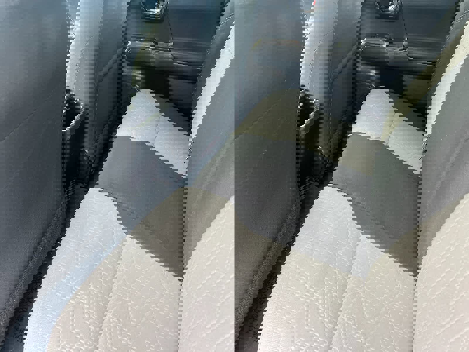 Used 2022 Toyota Tacoma TRD Off-Road image 5