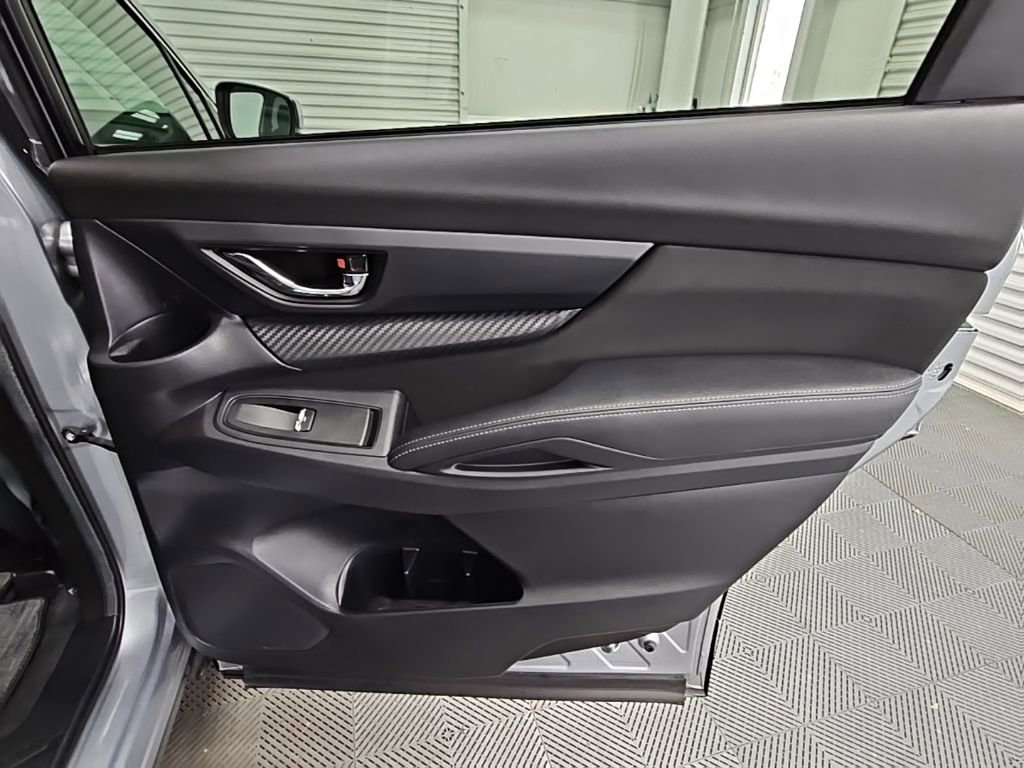 Used 2024 Subaru Ascent Premium w/ Convenience Package image 37