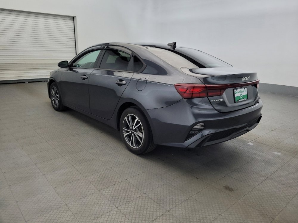 Used 2022 Kia Forte LXS w/ LXS Technology Package FWD image 5