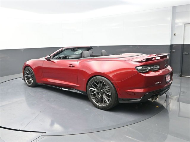 Used 2022 Chevrolet Camaro ZL1 image 5