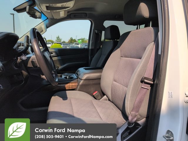 Used 2017 Chevrolet Suburban LS RWD image 23