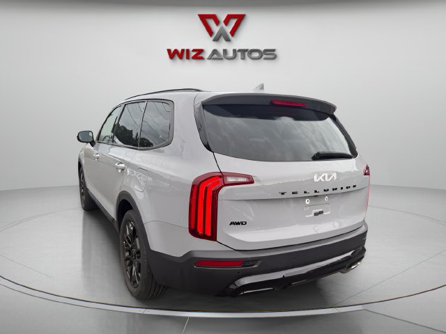 Used 2022 Kia Telluride SX w/ SX Prestige Package AWD/4WD image 3