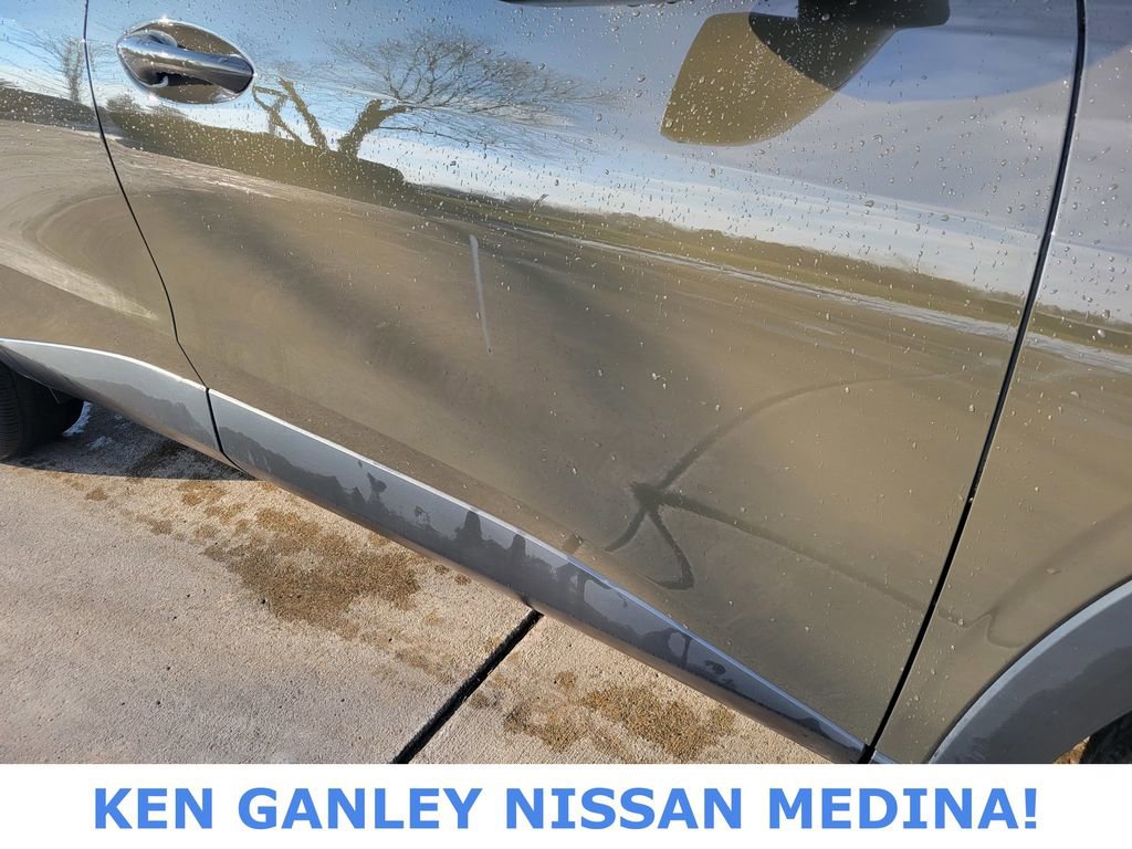 Used 2024 Chevrolet Trax LT image 13