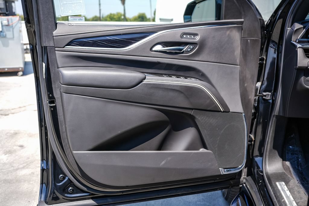 Used 2024 Cadillac Escalade Sport AWD/4WD image 24
