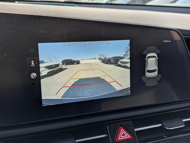 Used 2023 Kia Niro SX Touring FWD image 25