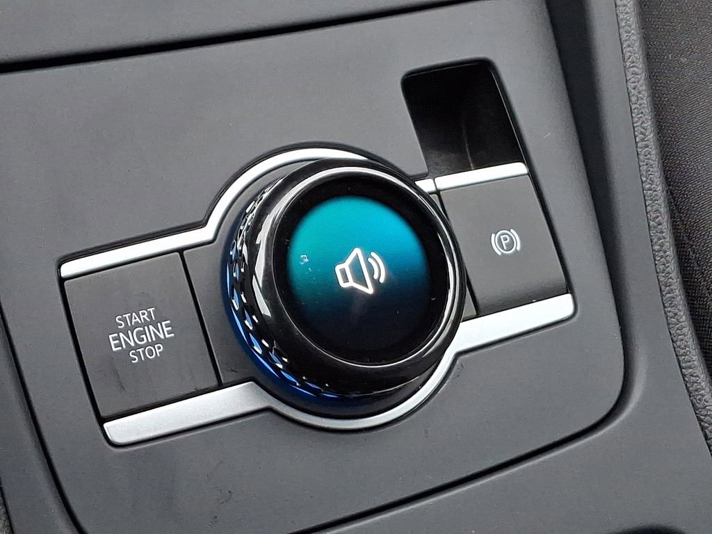 Used 2025 Volkswagen Tiguan S image 22