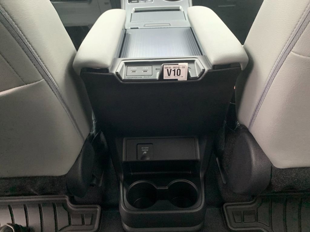 New 2026 Toyota Sienna XLE image 14