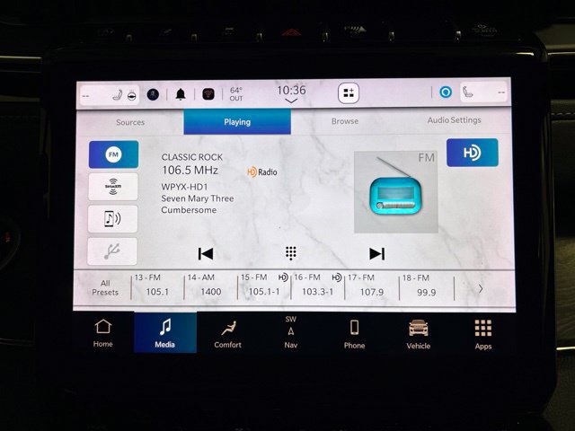 Used 2023 Jeep Grand Cherokee Overland AWD/4WD image 29