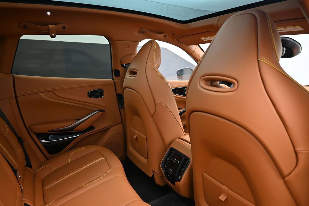 Used 2025 Aston Martin DBX 707 AWD/4WD image 7