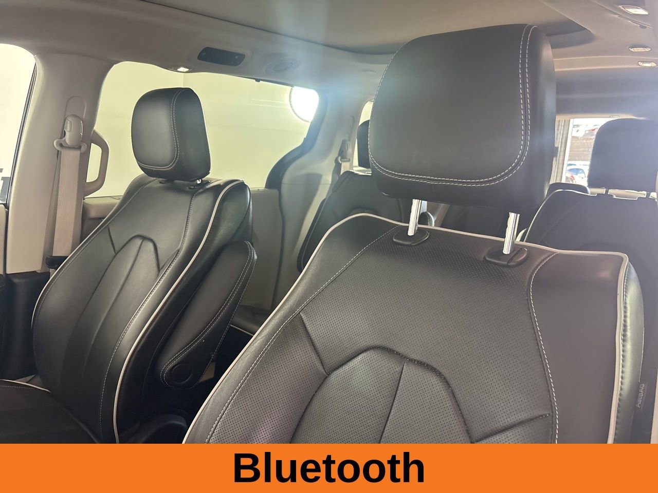 Used 2023 Chrysler Pacifica Limited image 12