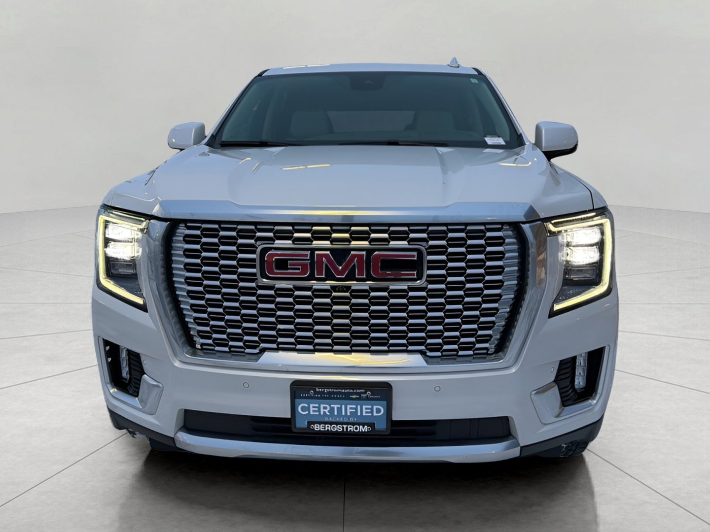 Certified 2024 GMC Yukon XL Denali w/ Advanced Technology Package image 8