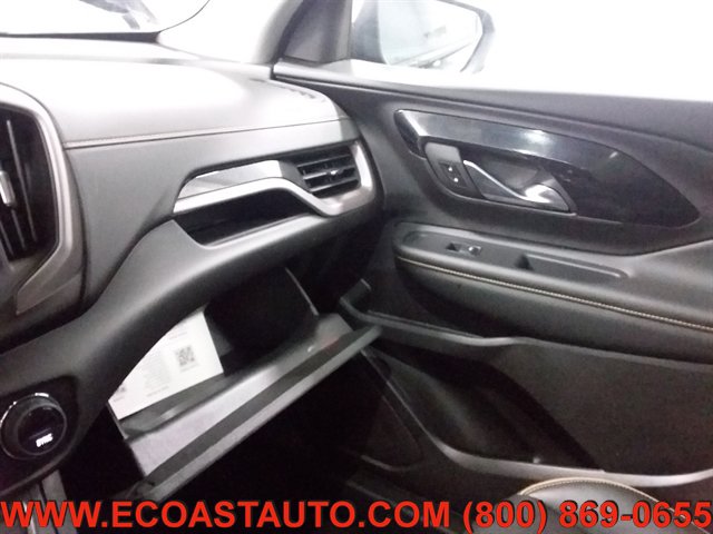 Used 2024 GMC Terrain AT4 AWD/4WD image 14