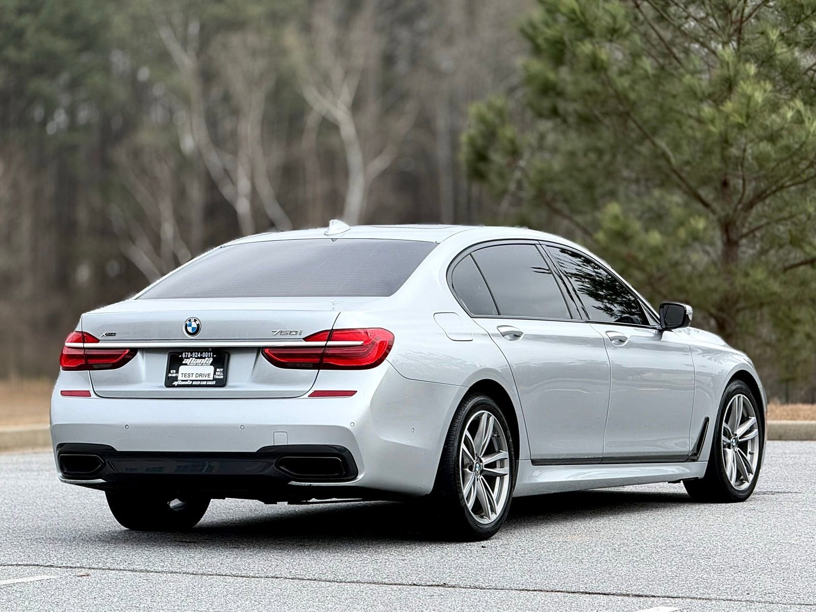 Used 2018 BMW 750i xDrive image 10