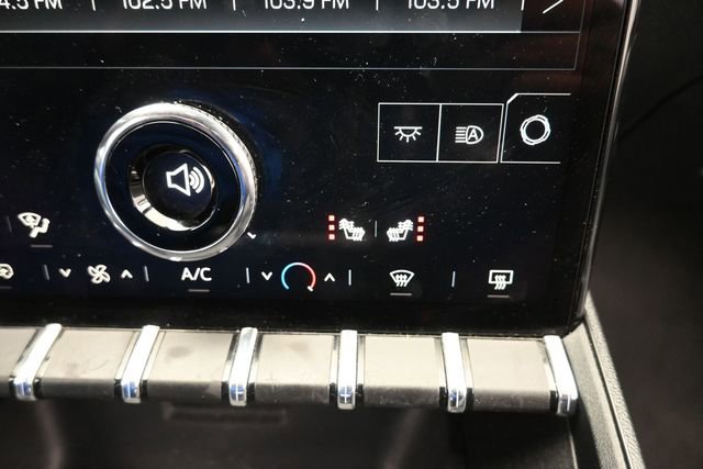 Used 2025 GMC Terrain Elevation AWD/4WD image 17
