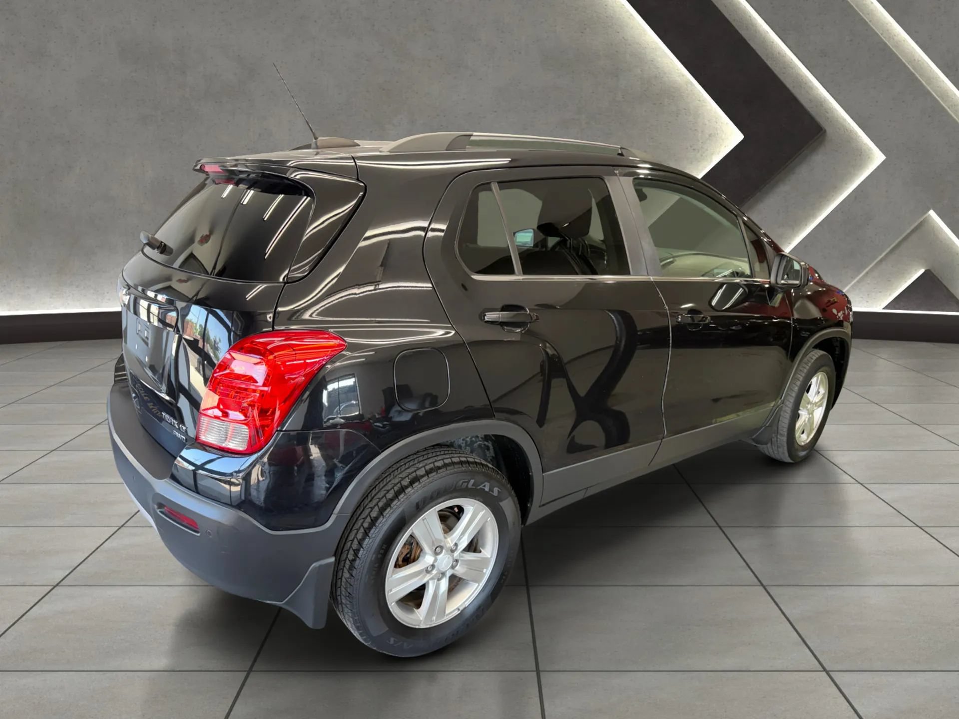Used 2015 Chevrolet Trax LT AWD/4WD image 3