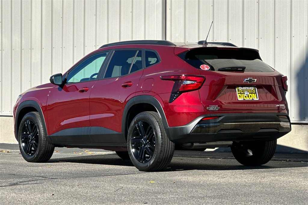 Used 2024 Chevrolet Trax ACTIV image 7