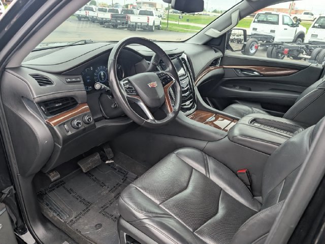 Used 2020 Cadillac Escalade Luxury AWD/4WD image 14
