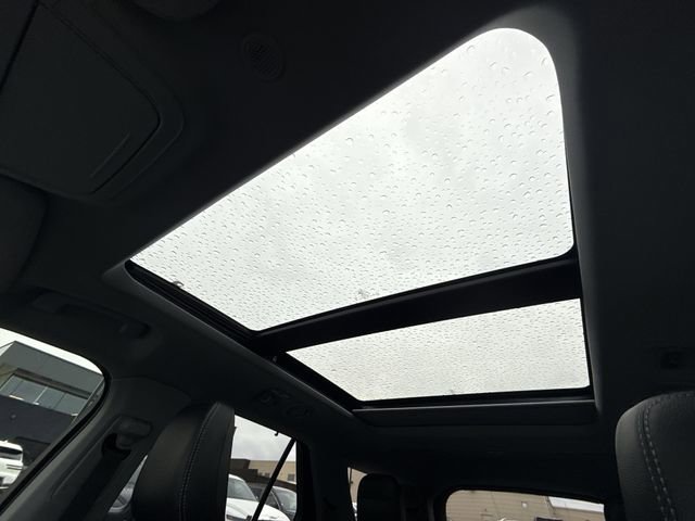 Used 2024 Ford Explorer Limited w/ Limited Technology Package image 21