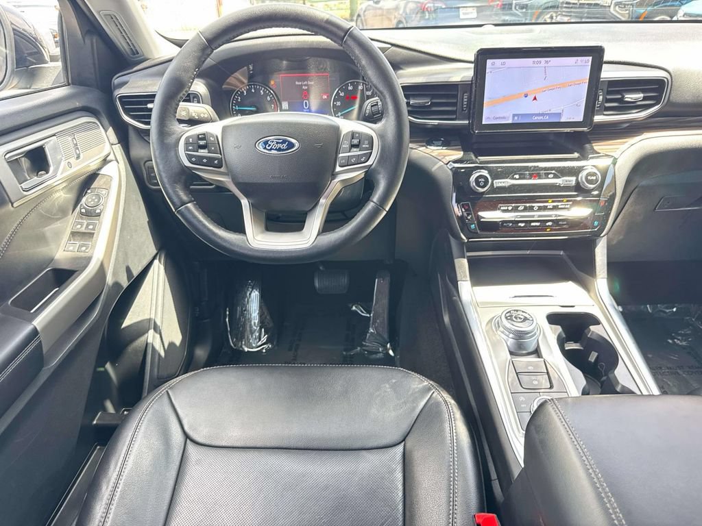Used 2023 Ford Explorer Limited AWD/4WD image 16