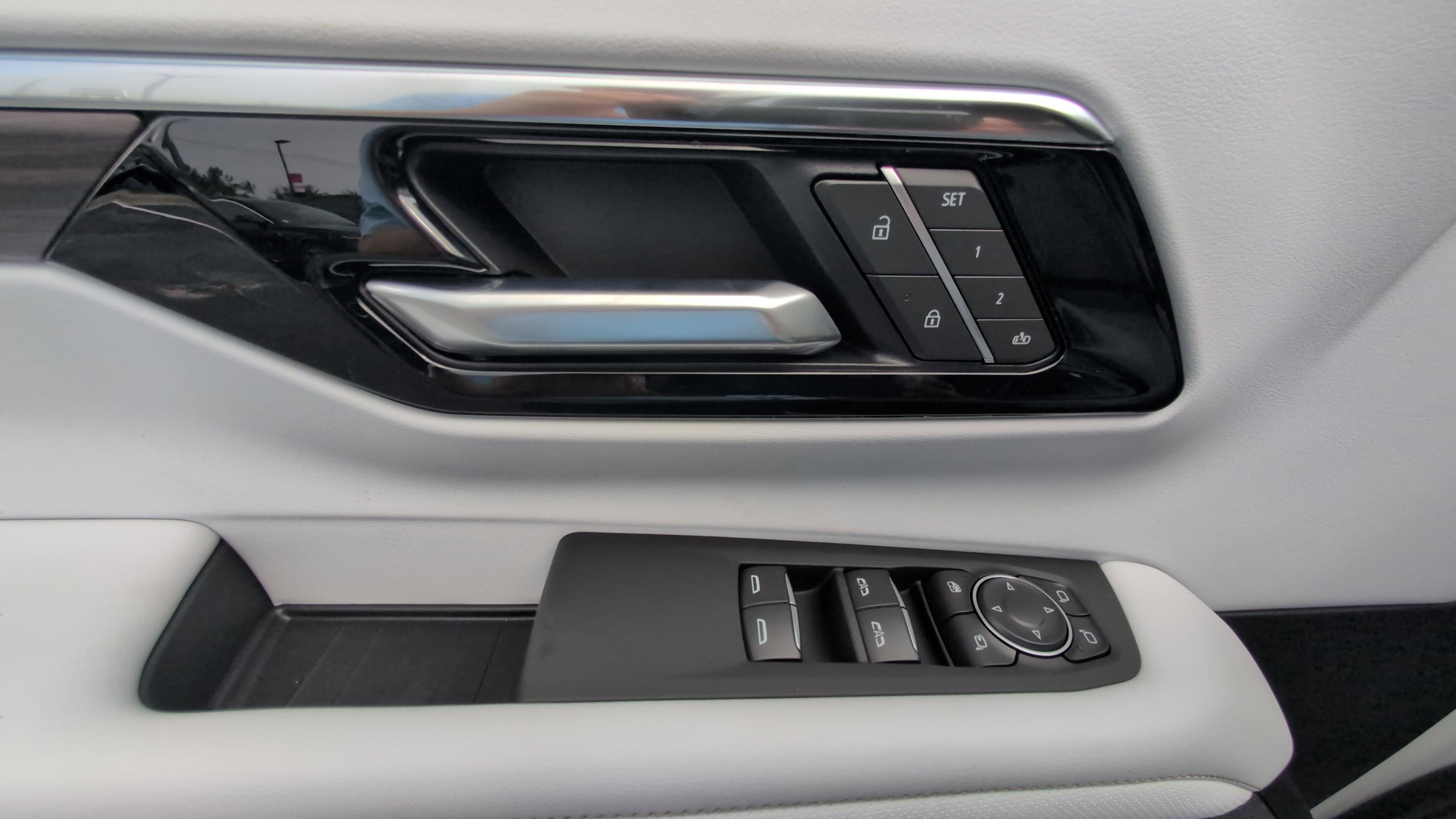 New 2025 Chevrolet Tahoe Premier image 22