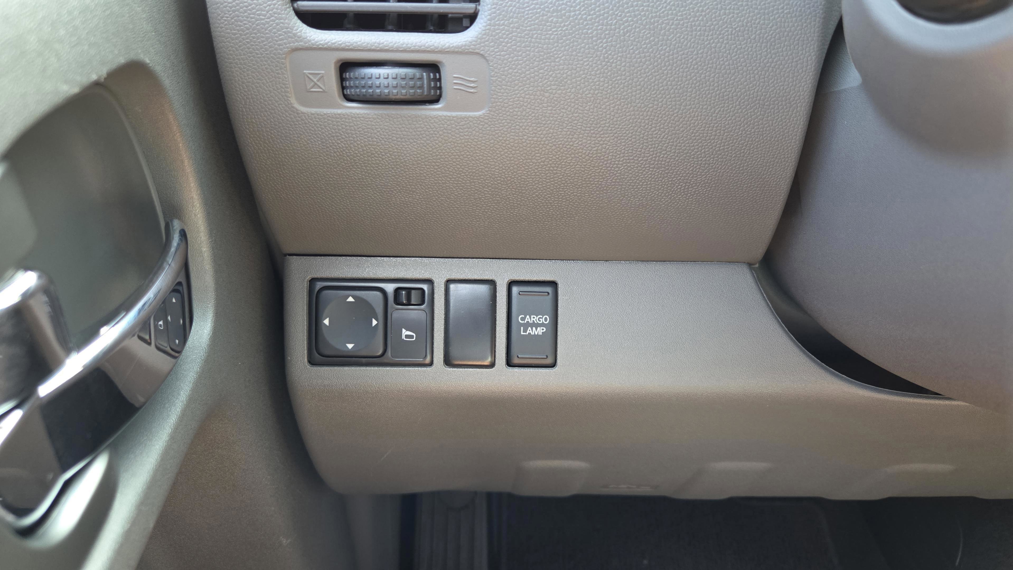Used 2020 Nissan Frontier SV w/ Midnight Edition Floor Mats RWD image 20