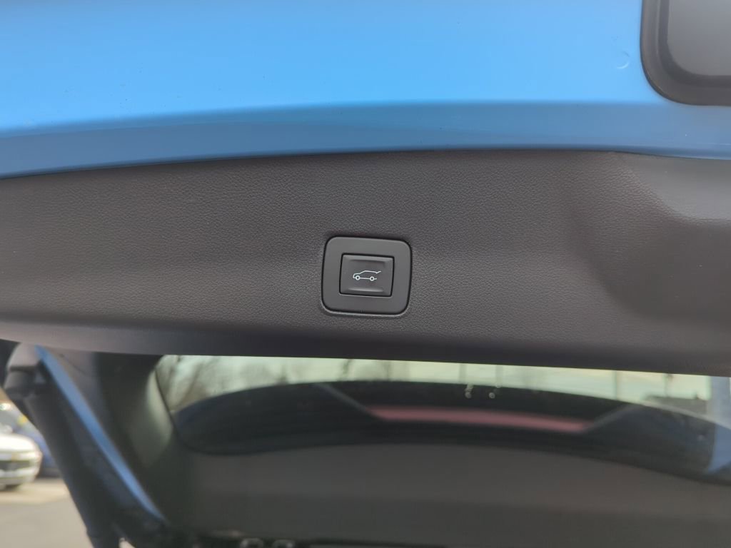 Certified 2023 Chevrolet TrailBlazer RS w/ Sun and Liftgate Package image 12