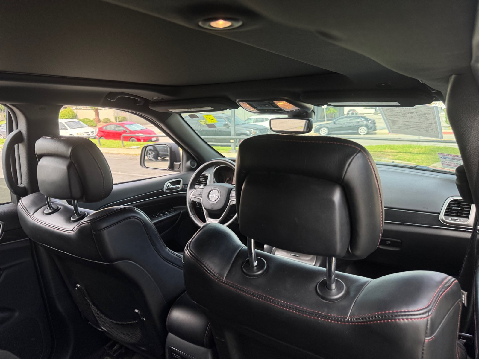 Used 2017 Jeep Grand Cherokee Trailhawk w/ Trailhawk Luxury Group AWD/4WD image 21