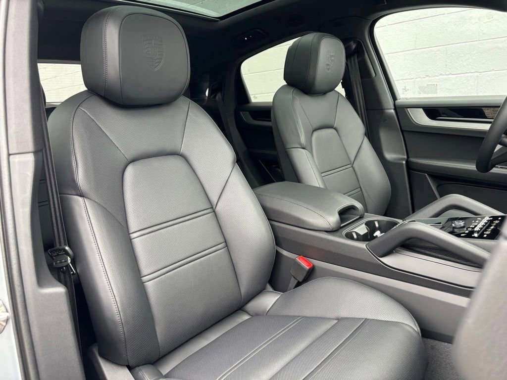 New 2026 Porsche Cayenne E-Hybrid Coupe image 14