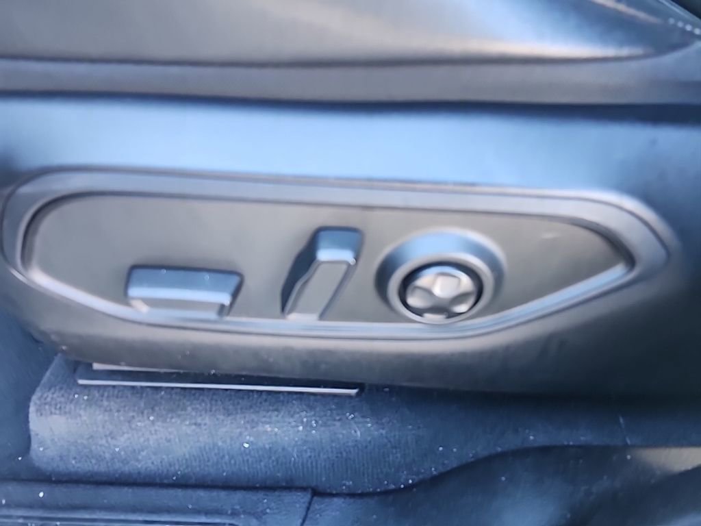 Used 2024 Jeep Grand Cherokee Altitude image 22