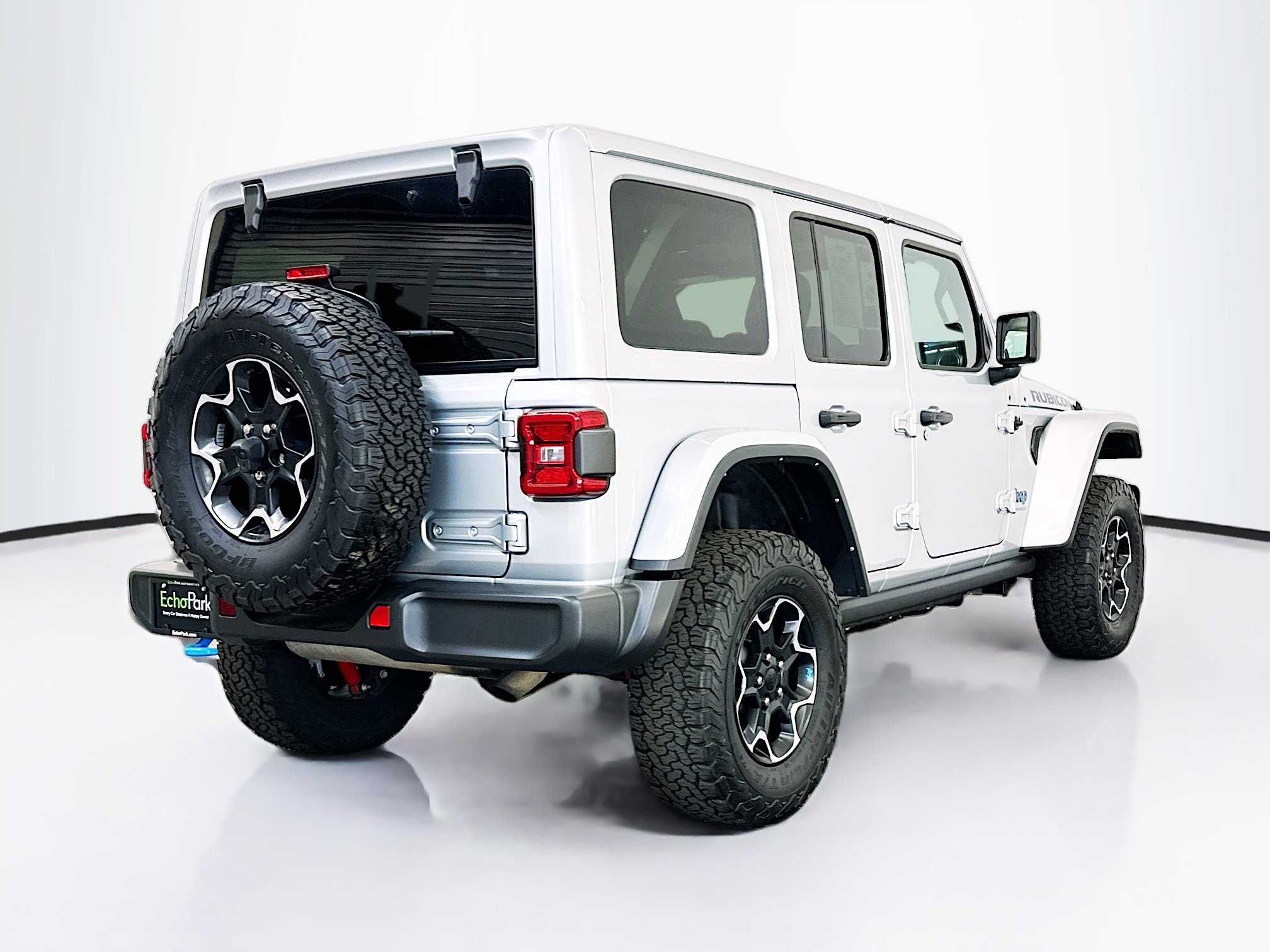 Used 2023 Jeep Wrangler Unlimited Rubicon 4xe w/ Cold Weather Group AWD/4WD image 9