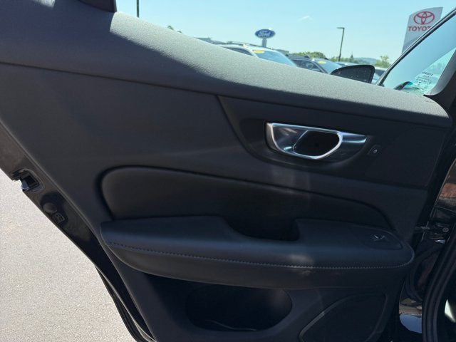 Used 2020 Volvo S60 T6 Momentum w/ Protection Package AWD/4WD image 29