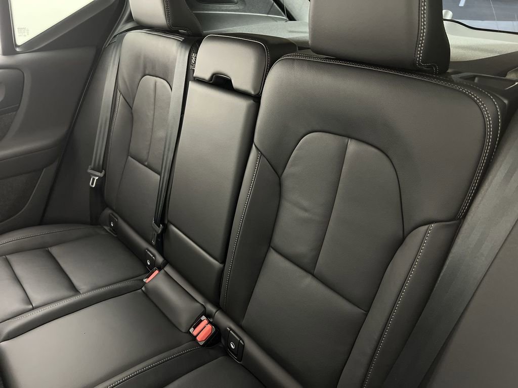 New 2026 Volvo XC40 B5 Core w/ Climate Package image 21