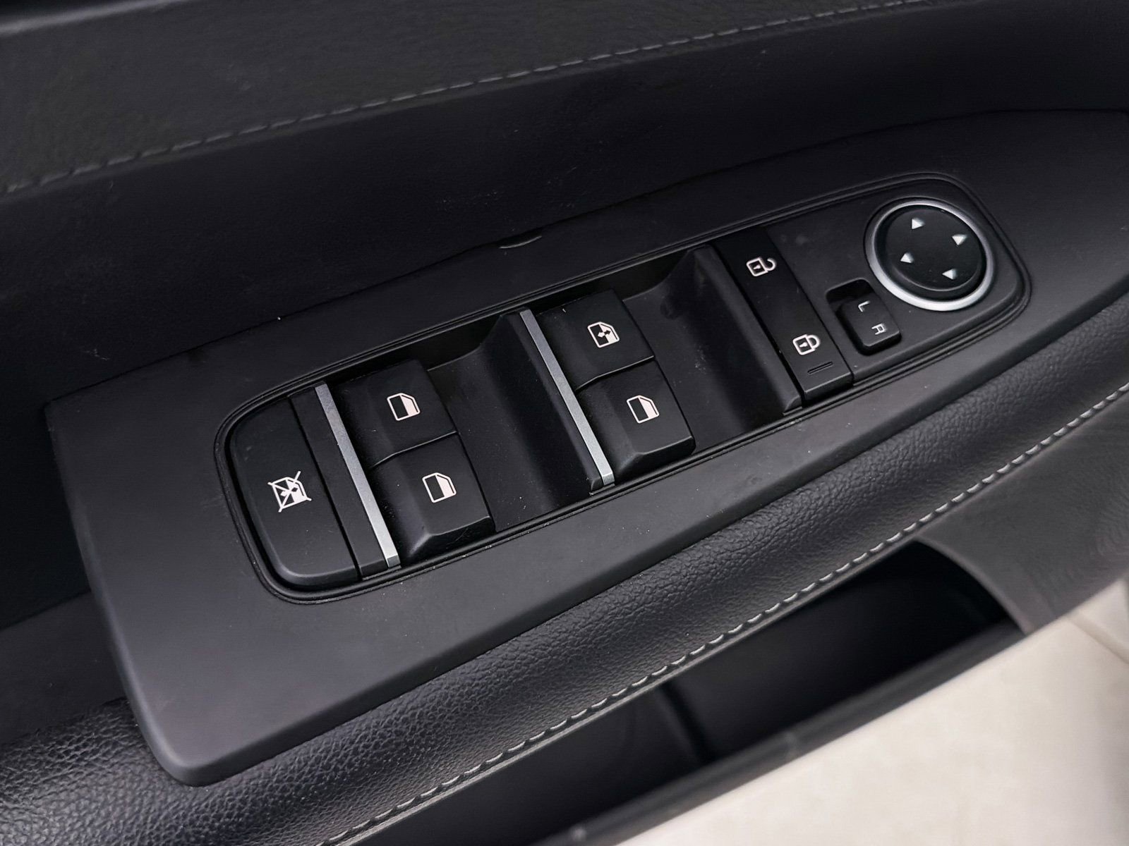 Used 2023 Kia Forte GT-Line w/ GT-Line Premium Package image 19