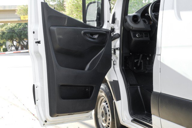 Used 2020 Mercedes-Benz Sprinter 2500 image 35