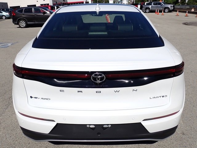New 2026 Toyota Crown Limited image 4