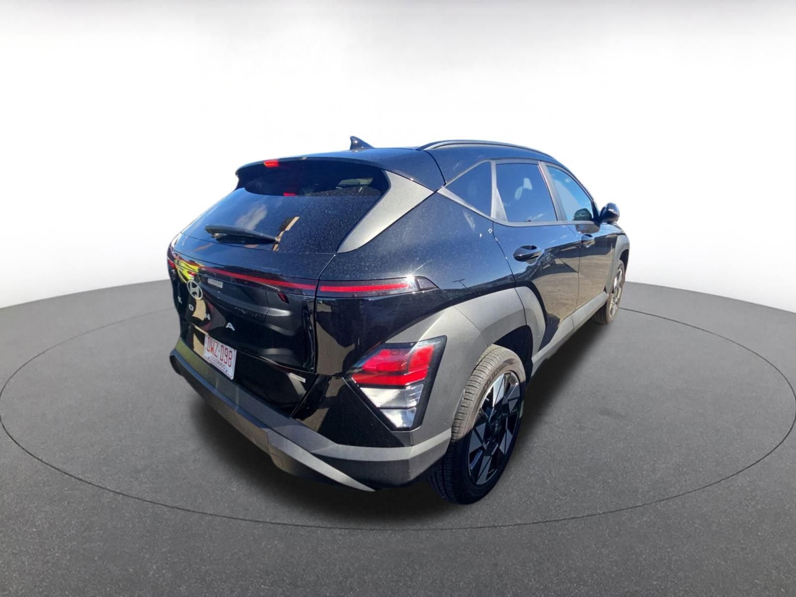 Used 2025 Hyundai Kona SEL image 5