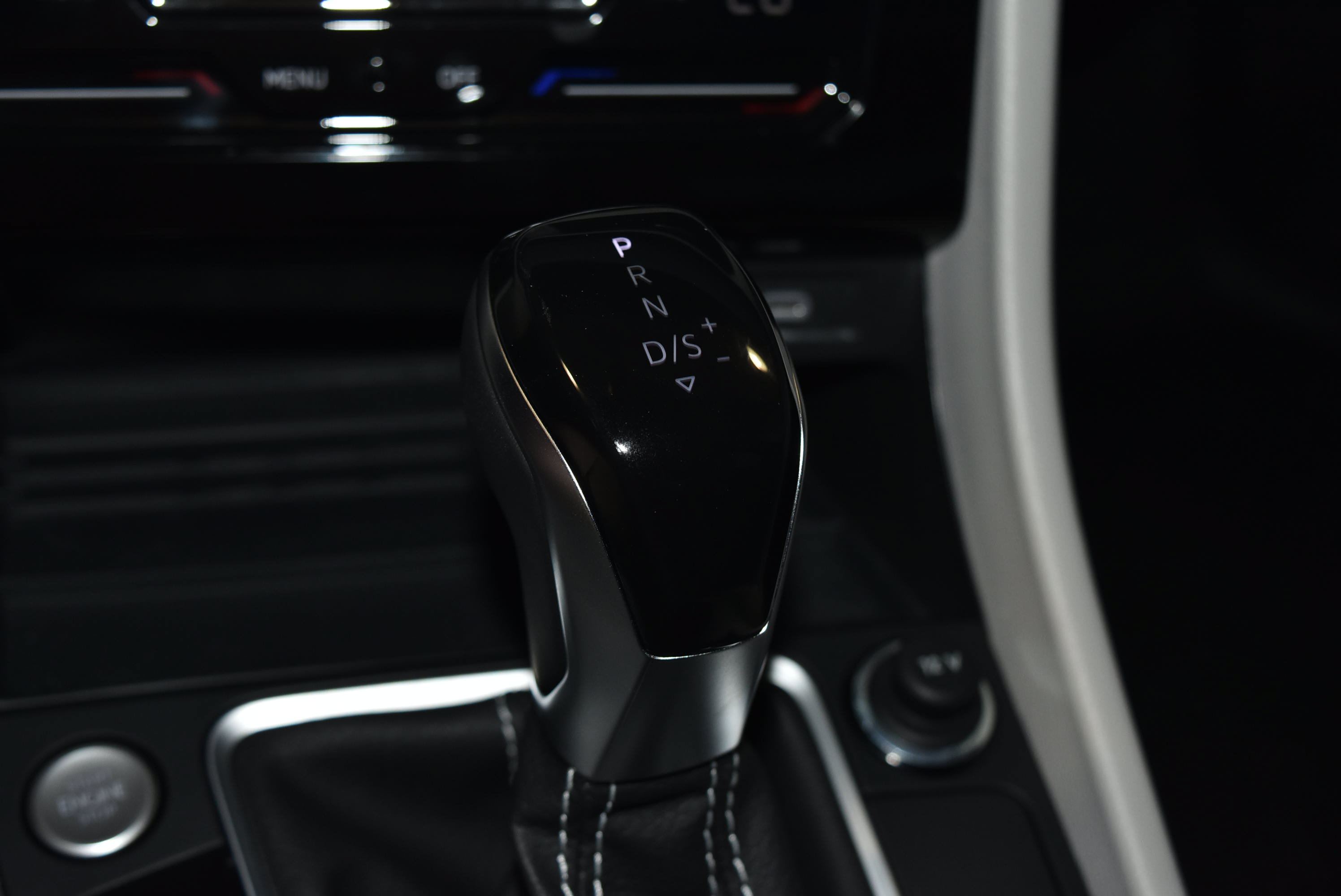 New 2026 Volkswagen Jetta SE FWD image 15