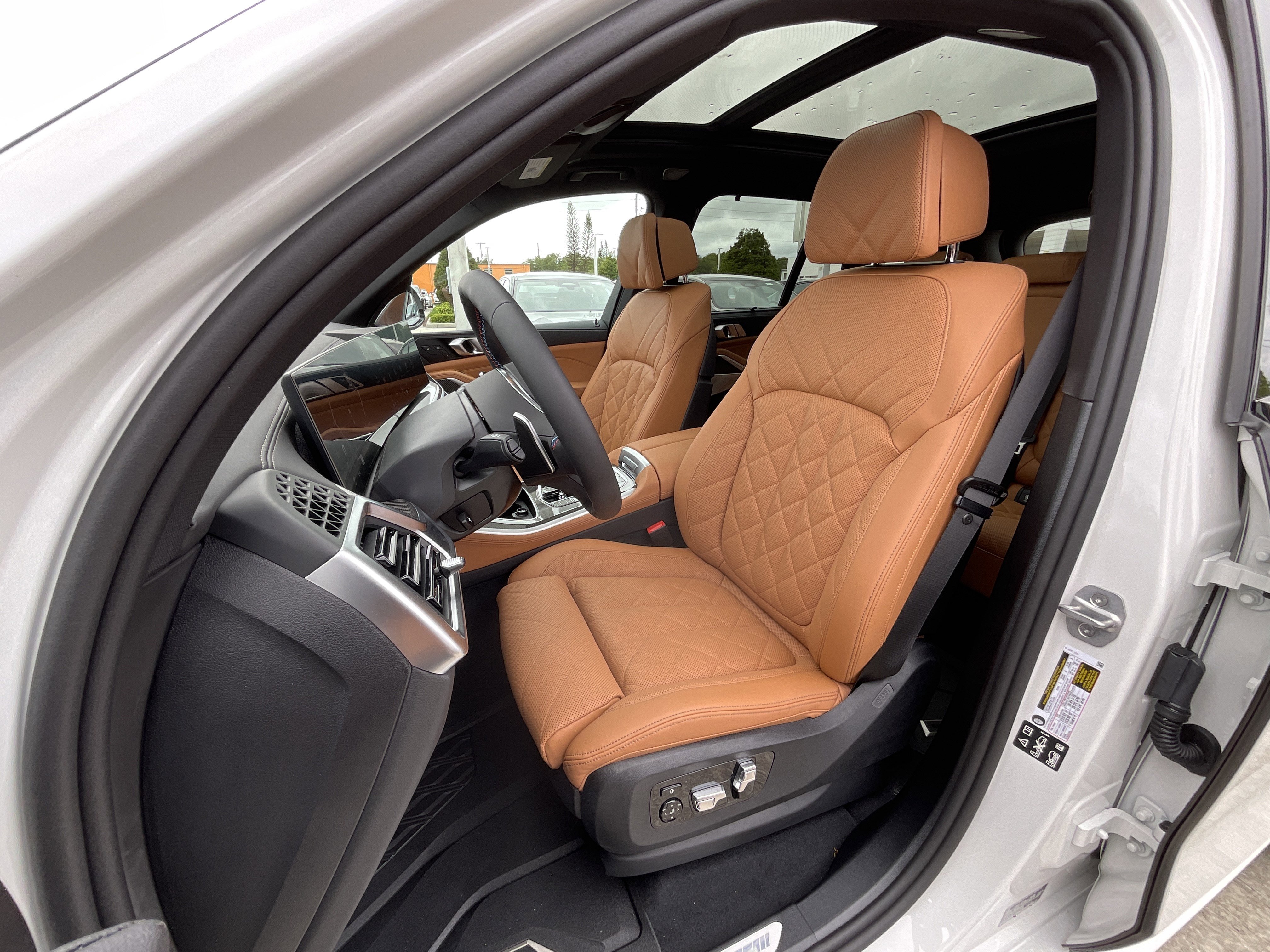 New 2026 BMW X5 M60i AWD/4WD image 11