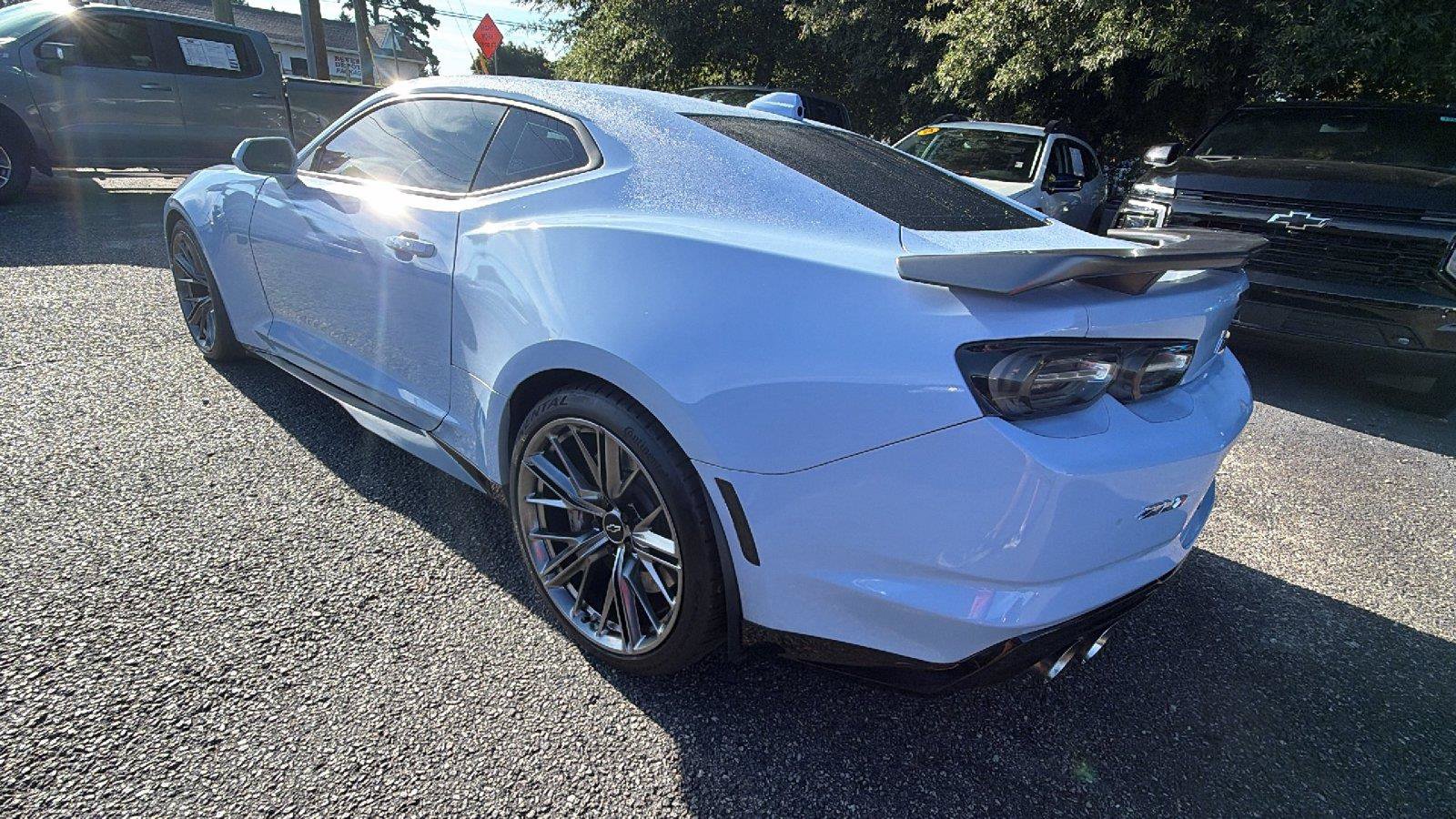 Used 2023 Chevrolet Camaro ZL1 RWD image 10