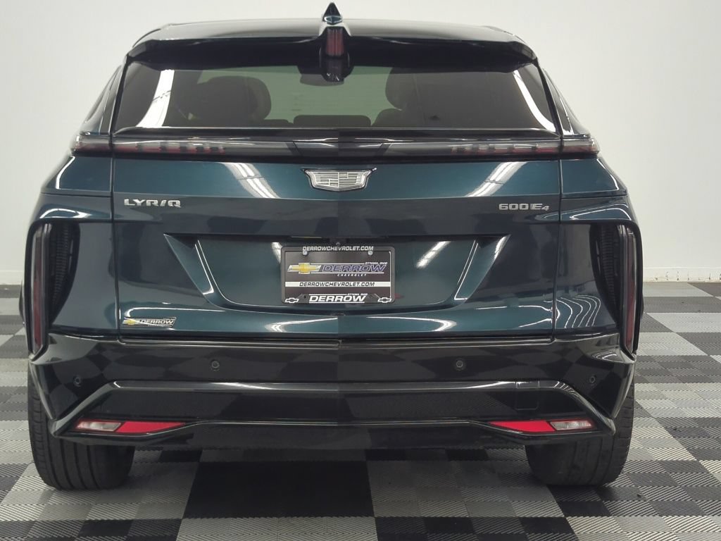 Used 2024 Cadillac Lyriq Sport AWD/4WD image 6